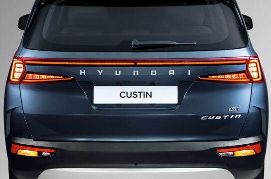 Hyundai CUSTIN